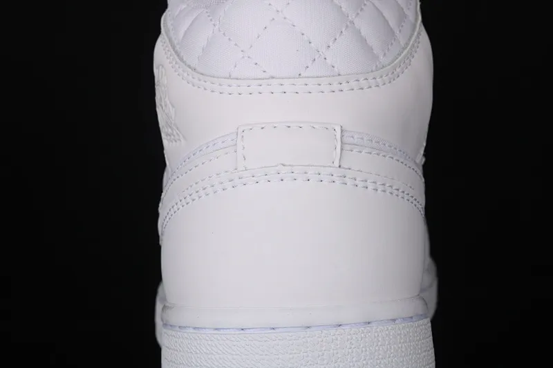 All Categories Air Jordan Jordan Series Basketball Shoes Air Jordan 1 Mid Air Jordan 1 Mid "Quilted White" AJ1 Joe 1 White Diamond "Little Chanel" Mid-top Versatile Casual Sports Shoes DB6078-100